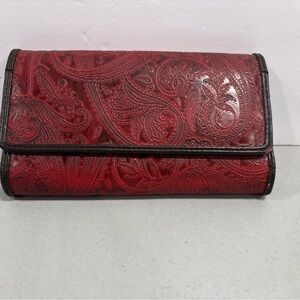 Relic brand red textured paisley tri fold wallet Embossed Clutch